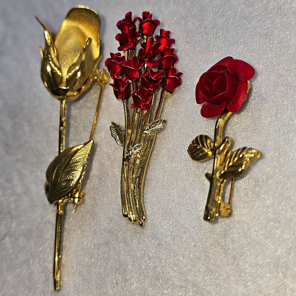 Lot of 3 VTG Rose Brooches Pins Red Enamel Gold Tone Signed DM 97 Giovanni Style